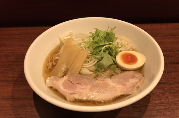 三軒茶屋で美味しいラーメンを食べたい方におすすめのお店がございます
