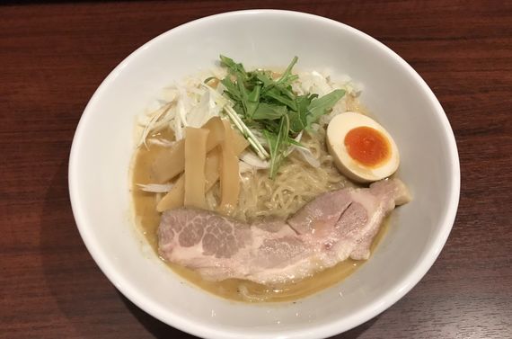 三軒茶屋の近くにあるラーメン屋でこだわりの煮干しラーメンが食べられます